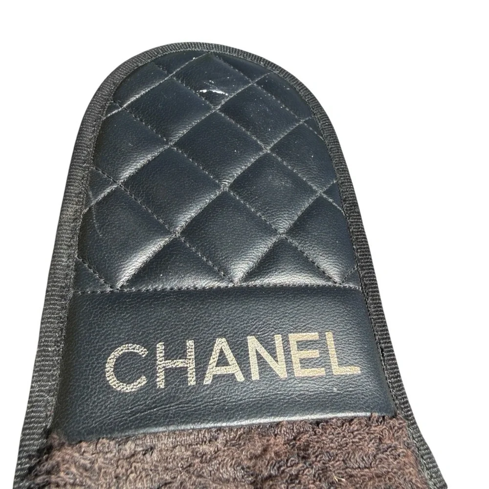 Chanel Quilted Leather CC Logo Shearling House Slippers Black Made in Italy L